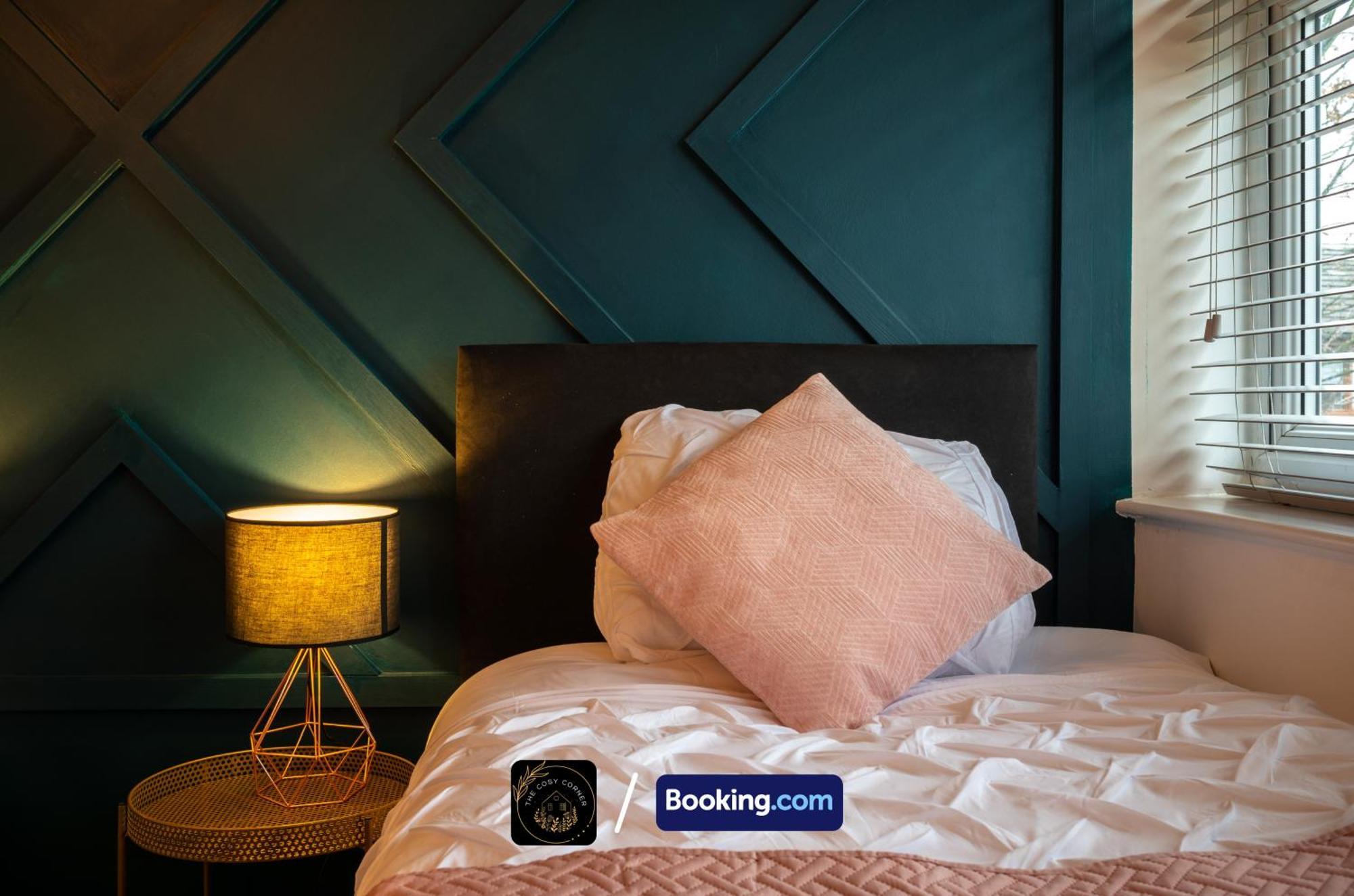 Cosy Corner: 3-bedroom House With Garden And Free Parking Apartamento *
